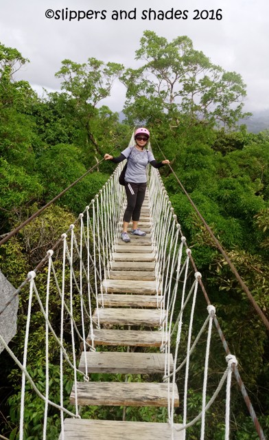 the first hanging bridge we crossed coming from Sapot... it was shaking! hahaha!